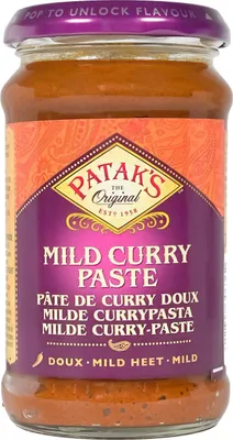 A jar of Patak's Mild Curry Paste.