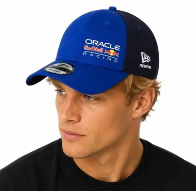 Immagine prodotto di Cappellino Red Bull Racing New Era Essential 9FORTY, articolo ufficiale per i fan, cappellino blu navy con logo Oracle Red Bull Racing, 100% cotone