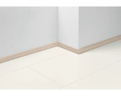 Produktbild von Sockelleiste SL3 Eiche D015 2200 x 40 x 16 mm