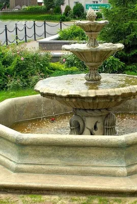 Produktbild von Casa Padrino Barock Springbrunnen Grau Ø 145 x H. 180 cm - Gartenbrunnen - Gartendeko Brunnen - Prunkvolle Barock Garten Deko Accessoires