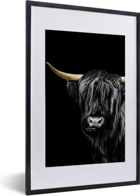 Produktbild von MuchoWow® MuchoWow® Gerahmtes Poster Schottisches Hochlandrind - Gold - Schwarz 40x60 cm - Poster mit zchwarzem Bilderrahmen - Poster in Rahmen