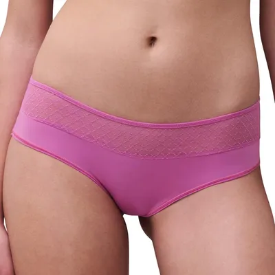 Produktbild von Chantelle Norah Chic Panty Blickdicht aus weichen Materialien, Bequeme Abschlüsse ohne Einschneiden, Grafisches Tüllband vorne