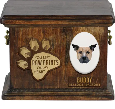Zdjęcie produktu dla Staffordshire Bull Terrier, Staffik, Staffi - urna na prochy psa, personalizowana urna z grawerem, pamiątkowe pudełko na psie prochy marki Art-Dog