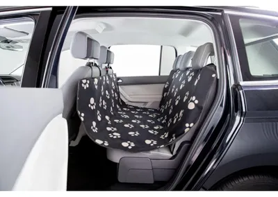 Produktbild von TRIXIE Autoschondecke aus Fleece mit Pfotenprint - schwarz/beige - 1,40 × 1,45 m