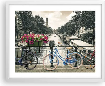 Produktbild von Gerahmtes Poster - Weißer Rahmen - Amsterdam Fahrräder Brücke - 50x40 cm - Wand Bild - Wanddeko - Wandbilder - Kunstposter - Wandposter - Bilderrahmen - Bilder - Kunstdruck - P2WAA50x40-4503