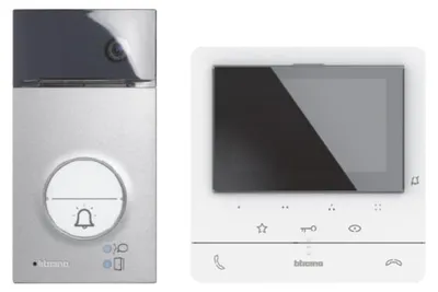 Image de Kit vidéo BTICINO Flex ONE avec poste de porte LINEA 3000 (1 ou 2 boutons d'appel), CLASSE 100 V16E, 1 pièce.