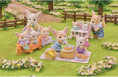 Produktbild von Sylvanian Families Picknick-Set, 2 Figuren, Fahrrad und Zubehör, Fennec Familie