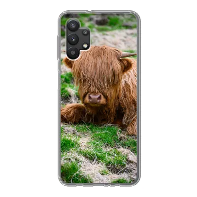 Produktbild von MuchoWow® Handyhülle Schutzhülle Hülle für Samsung Galaxy A32 5G Schottischer Highlander - Heu - Gras Silikon Softcase Handy Hülle - Softcase