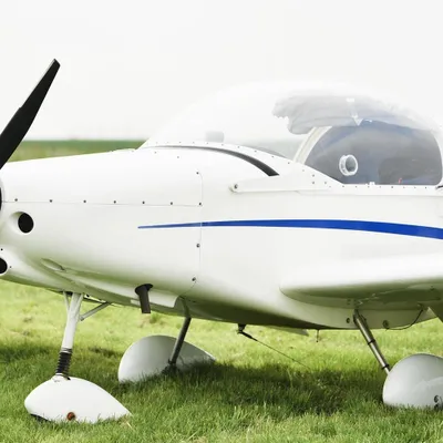 Produktbild von Jochen Schweizer Rundflug Ultraleichtflugzeug Hatten (30 Min.); Erlebnis verschenken oder selbst erleben; Gutschein gültig für 1 Person
