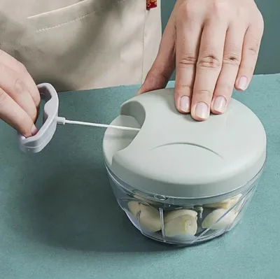 Immagine prodotto di Go Go Gadget – Tagliapane per la cucina: tagliapipate e tritatutto per cipolle – con cordoncino – verde