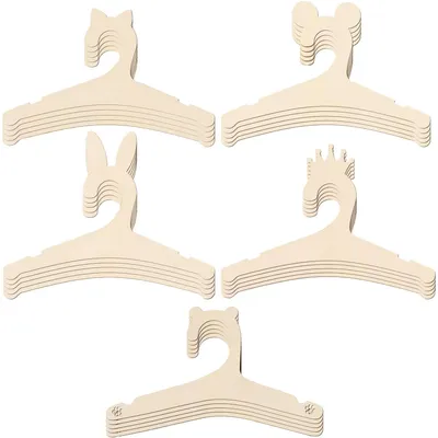 Produktbild von Set mit 25 Holz-Kleiderbügeln für Babykleidung mit niedlichen Tiermotiven