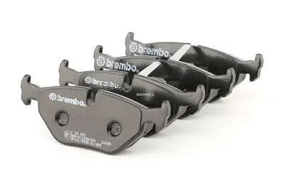 Image de Jeu de garnitures de frein Brembo, frein à disque essieu arrière P 06 025