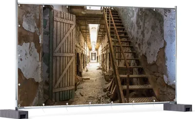 Produktbild von Wallario XXL Outdoor-Poster für Garten oder Balkon, Motiv Leuchtender Gang in altem verlassenen Gefängnis, in ca. 340 x 173 cm