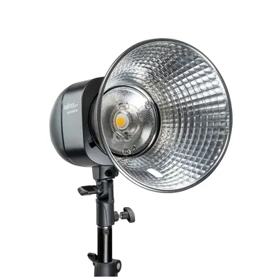 Produktbild von Walimex pro Newcomer 300 II Studioblitz, LED Studiolicht mit Funk, Studiolampe 300 W mit hoher Lichtleistung, Studio Blitz mit Überhitzungsschutz ideal für Fotostudio