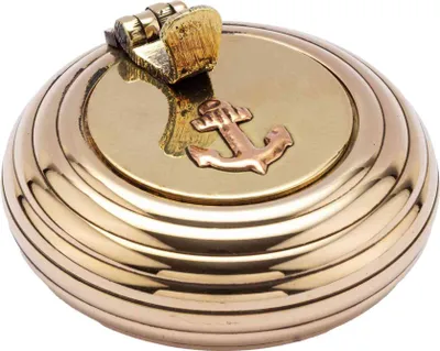 Produktbild von Retro Klappascher aus gerilltem Messing, 6cm – Maritimes Design, Aschenbecher