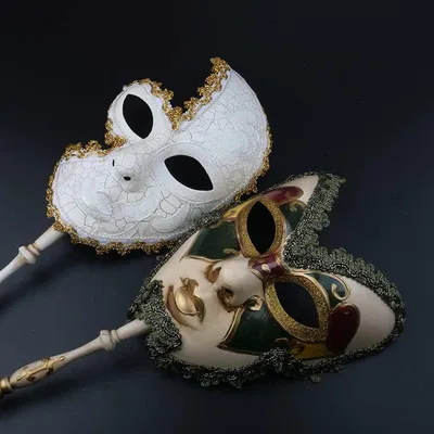 Immagine prodotto di Elzusha - Set di 2 maschere veneziane da cosplay per feste