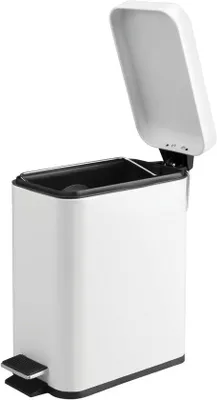 Image de Petites poubelles en plastique et en métal, blanches