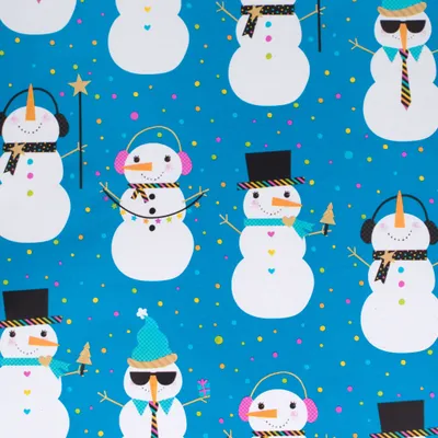 Produktbild von Geschenkpapier coole Schneemänner Motiv 70cm x 2m Rolle Blau / Weiß
