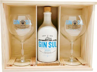 Produktbild von Gin Sul - limitiertes Geschenkpaket mit 2 Gläsern 0,5l 43%vol.