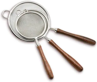Produktbild von Famanu Siebset 3 Stück - Drahtsieb aus Edelstahl mit Holzgriff - feinmaschig - 7 8 10 cm