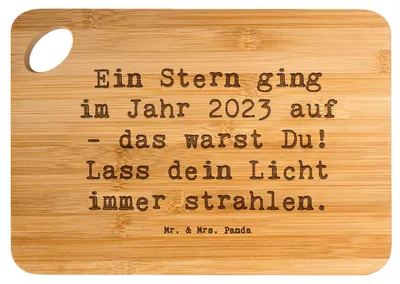 Produktbild von Mr. & Mrs. Panda Frühstücksbrett Spruch 2023 Geburtstag Stern - Transparent - Geschenk, Geburtstagsfeier, Alter, schneidbrett, Holzbrettchen, Geburtsjahr, jausenbrett