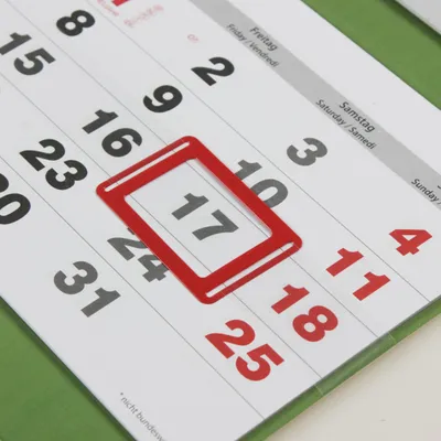 Productafbeelding van Wandkalender 2027, met een overzicht per kwartaal, 3 maanden, inclusief feestdagen en schoolvakanties