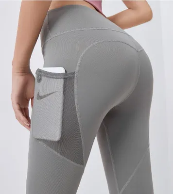 Zdjęcie produktu dla Modne Push Up Legginsy Energy Siwy - Wysoki Stan, Wygodne i Stylowe KP15560