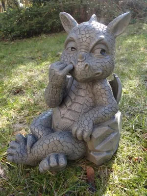 Produktbild von Süsser Gartendrache bohrt in Nase Drache Figur Gargoyle