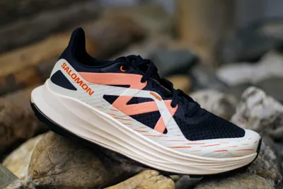 Produktbild von Salomon Ultra Flow W black/Tender 38