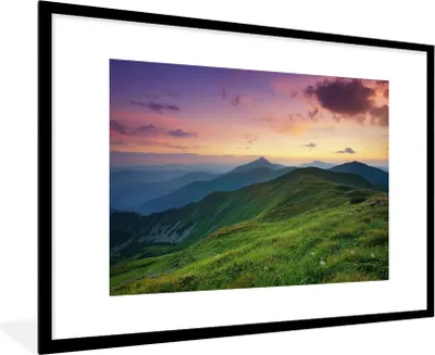 Produktbild von MuchoWow® Gerahmtes Poster Berg - Gras - Landschaft - Abend 90x60 cm - Poster mit Schwarzem Bilderrahmen Wandposter Rahmen Foto Bilder - Wanddekoration - Fotos