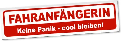 Produktbild von PantherPixel Fahranfängerin Magnetschild Auto Keine Panik Fahrschule Magnetfolie Geschenkidee 30 x 8 cm STANDARDFARBFOLIEN