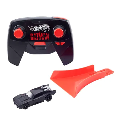 Obrázok produktu pre Hot Wheels R/C Batmobil v mierke 1:64, auto na diaľkové ovládanie pre deti od 5 rokov