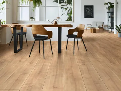 Produktbild von KronoFlooring | 2,52 m² | Braun 8456 10 mm Laminatboden Premium XL Long Island Oak Landhausdiele, 8 mm HDF Trägerplatte, 4 V Nut und Feder, Klick System, 2,5 m² pro Packung