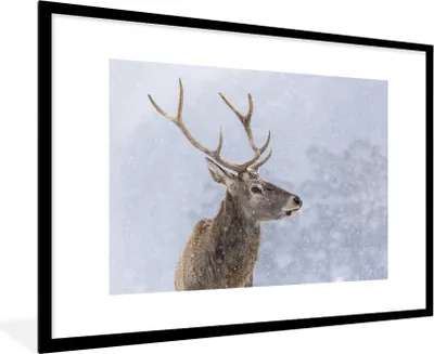 Produktbild von MuchoWow® MuchoWow® Gerahmtes Poster Schnee - Hirsche - Winter 90x60 cm - Poster mit zchwarzem Bilderrahmen - Wanddekoration - Fotos