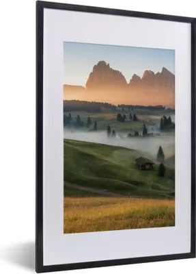 Produktbild von MuchoWow® Gerahmtes Poster Berg - Nebel - Landschaft 40x60 cm - Poster mit Schwarzem Bilderrahmen Wandposter Rahmen Foto Bilder - Poster in Rahmen