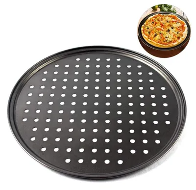 Productafbeelding van Pizzabakplaat - Anti-aanbak bakplaat met gaatjes, gemaakt van koolstofstaal - Ideaal voor knapperige pizza's - Rond, diameter 26 cm, 28 cm en 32 cm