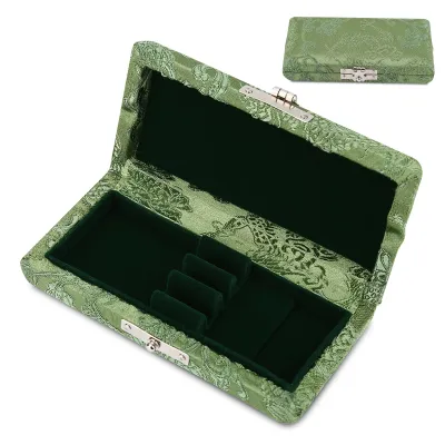 Produktbild von Aufbewahrungsbox aus Holz mit Seidenbezug für 3 Oboenrohre