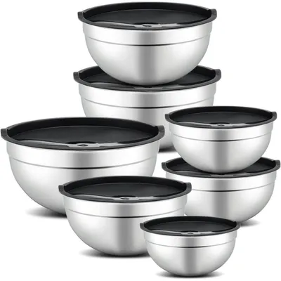 Immagine prodotto di Set da 7 pezzi per mescolare, con coperchio, in acciaio inossidabile, composto da ciotole per insalata, colore nero