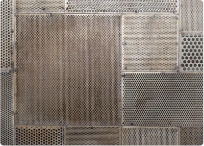 Produktbild von Metallperforationen – Bodenschutzmatte – Rutschfest – Schutzmatte für Büro – Vinylmatte – Stuhlunterlage  – 140 x 100 cm