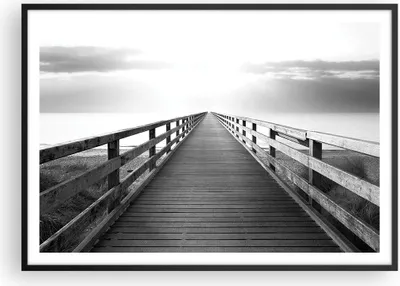 Produktbild von Gerahmtes Poster - Schwarzer Rahmen - Pier Perspektive Schwarzweiß - 100x70 cm - Wand Bild - Wanddeko - Wandbilder - Kunstposter - Wandposter - Bilderrahmen - Bilder - Kunstdruck - P2BAA100x70-4424
