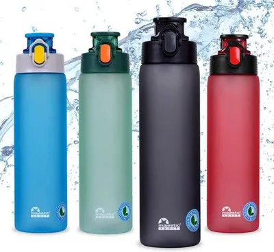 Immagine prodotto di Borraccia sportiva in Tritan da 750 ml, senza BPA, resistente agli urti, robusta, color grigio.