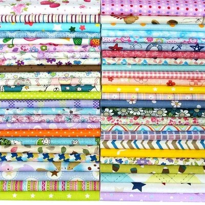 Image de Lot de 50 carrés de tissu en patchwork 100 % coton, 30 x 30 cm, pour la couture, avec différents motifs