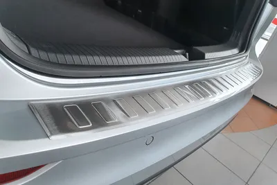 Produktbild von Edelstahl Ladekantenschutz für VW Golf 8 Kombi ab Bj. 2020-