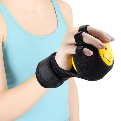 Image de Entraîneur de doigts pour la rééducation et le renforcement musculaire