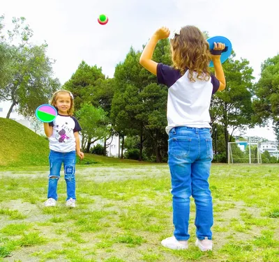 Produktbild von Ballwurf- und Fangspiel, Outdoor-Spiel für Kinder, Gartenspiele, Strandspiel für Kinder (verbessert) (2 Schläger, 2 Bälle)