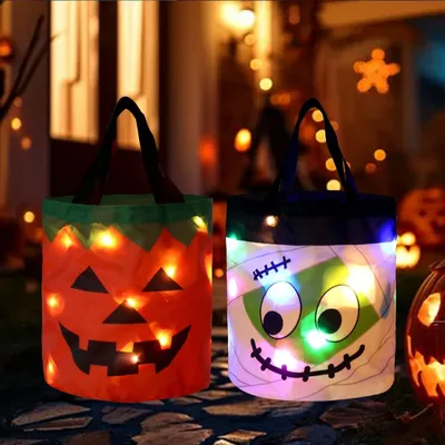 Produktbild von 2 Stück Halloween Süßigkeiteneimer, LED Taschen, Leuchtende