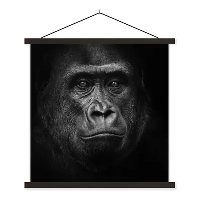 Produktbild von MuchoWow® Textilposter Gorilla - Schwarz - Weiß - Tiere - Porträt 60x60 cm mit schwarzem Rahmen - Posteraufhänger