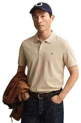 Produktbild von GANT Herren Poloshirt aus 100% Baumwolle, normale Passform, kurzärmlig, beige mit 2 Knöpfen