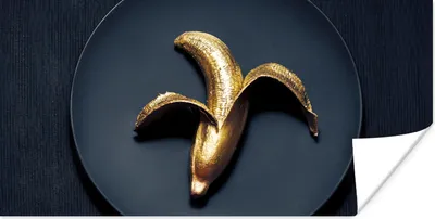 Produktbild von MuchoWow® Poster Goldene Banane auf dunklem Hintergrund 80x40 cm - Wanddeko