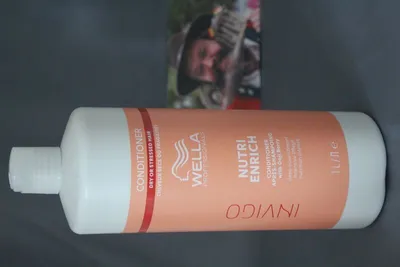 Zdjęcie produktu dla Odżywka do włosów suchych i zniszczonych Invigo Nutri-Enrich (Deep Nourishing Conditioner), 1000 ml